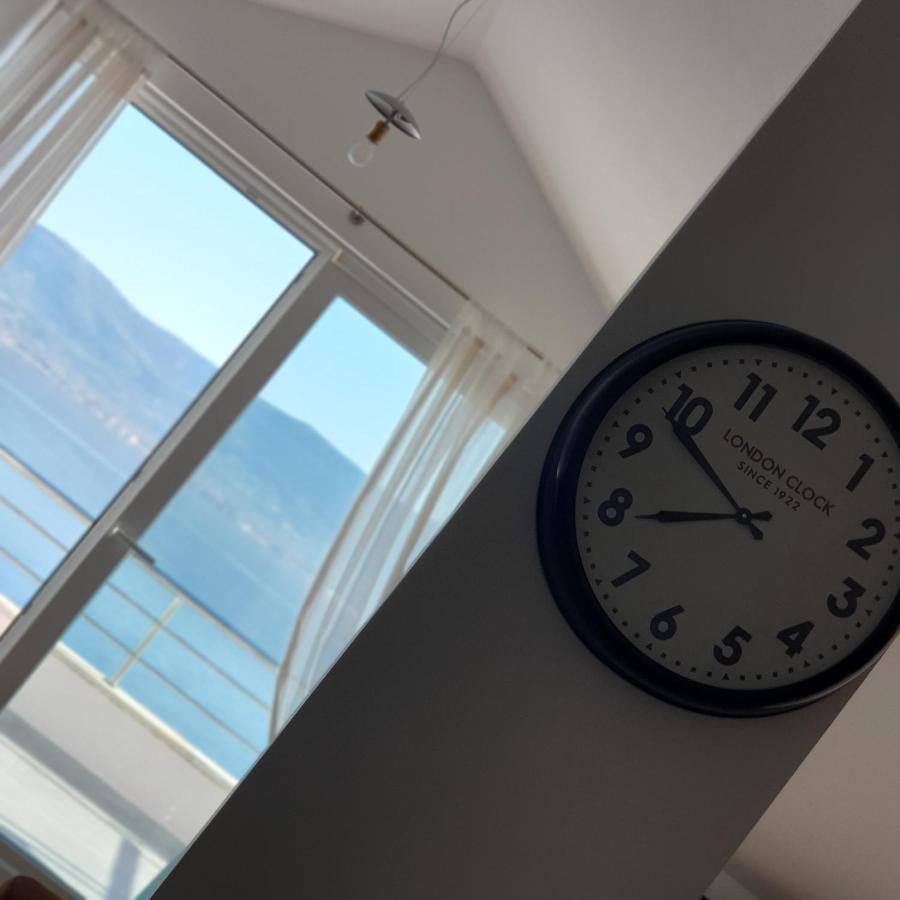 Apartment Kate Слатине Екстериор снимка