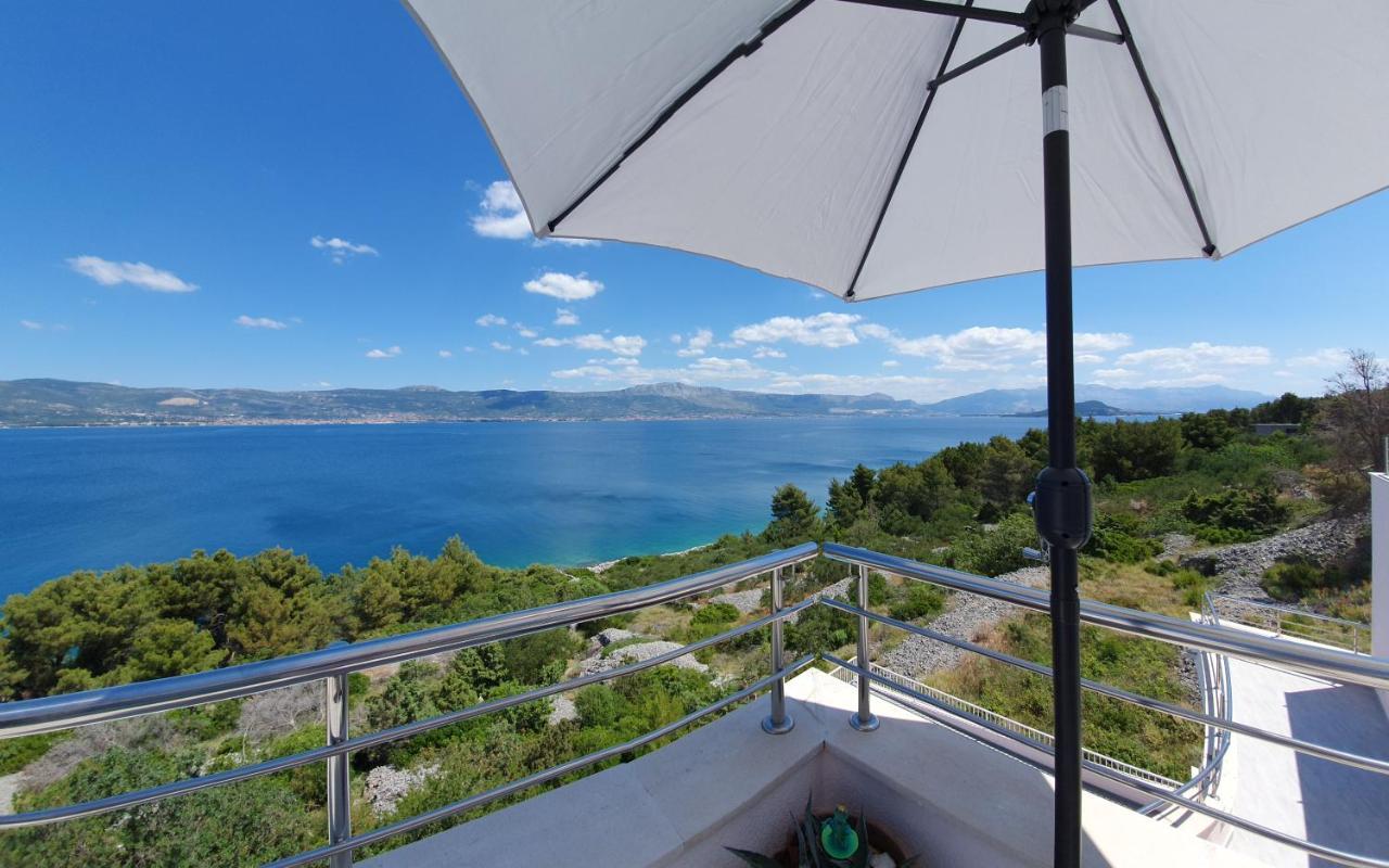 Apartment Kate Слатине Екстериор снимка